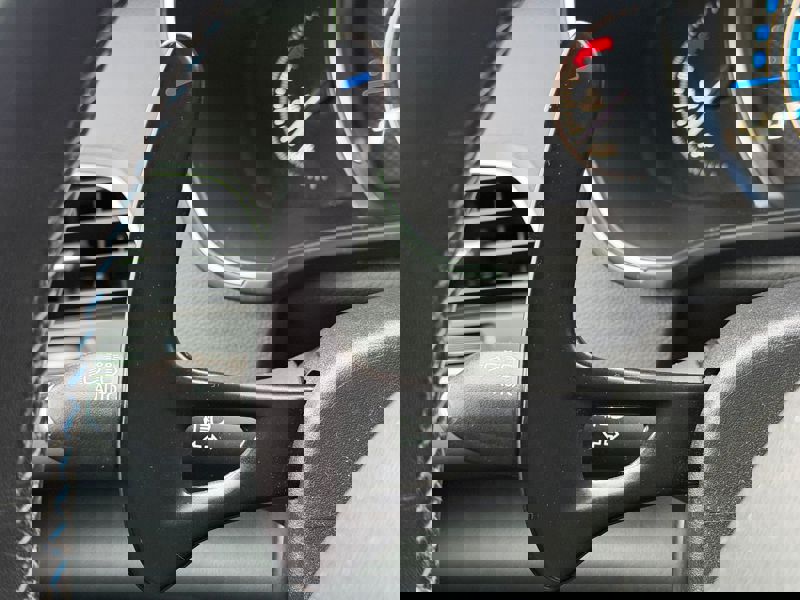 Image Renault MEGANE IV BERLINE 5 PTES. 1.6 TCe 205 GT Full leds GPS Caméra Bose Bluetooth Régul adapt Clim auto Gtie 1 an 